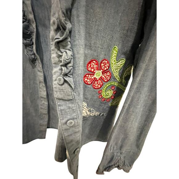 Talbots Blue Floral Embroidered handmade Button Down Chambray Shirt Size 14 - Picture 6 of 9
